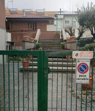 Appartamento Bilocale Colonie, Con Patio Fronte Mare E Garage